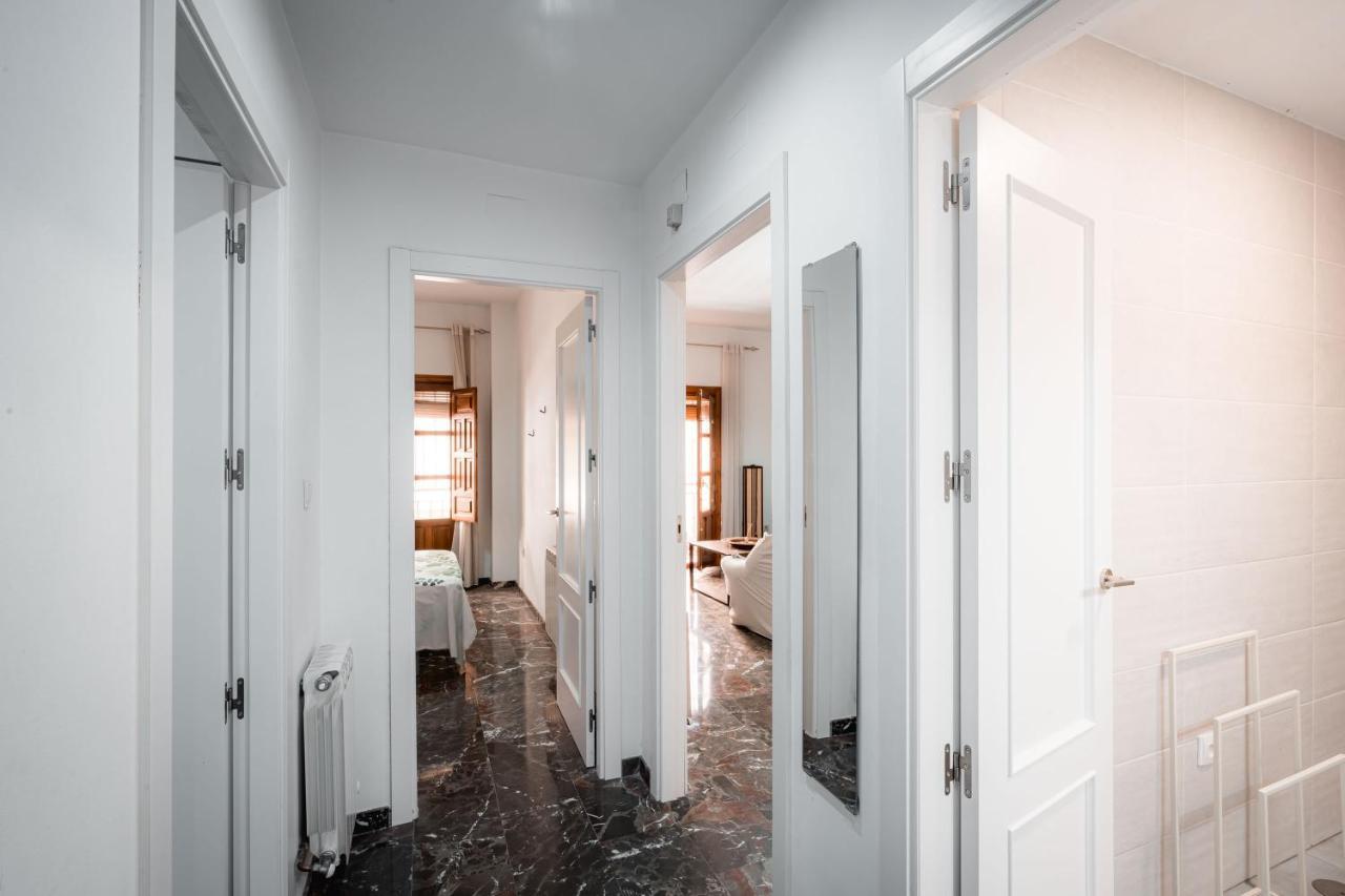 Qh Gran Via 01 Apartman Granada Kültér fotó