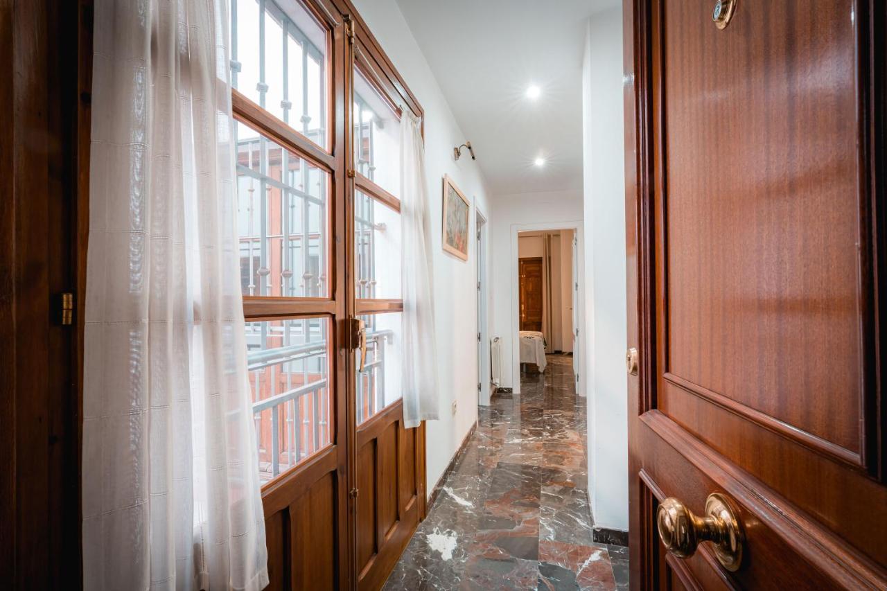 Qh Gran Via 01 Apartman Granada Kültér fotó