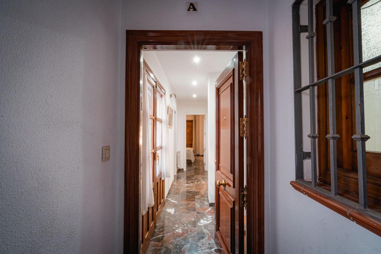 Qh Gran Via 01 Apartman Granada Kültér fotó