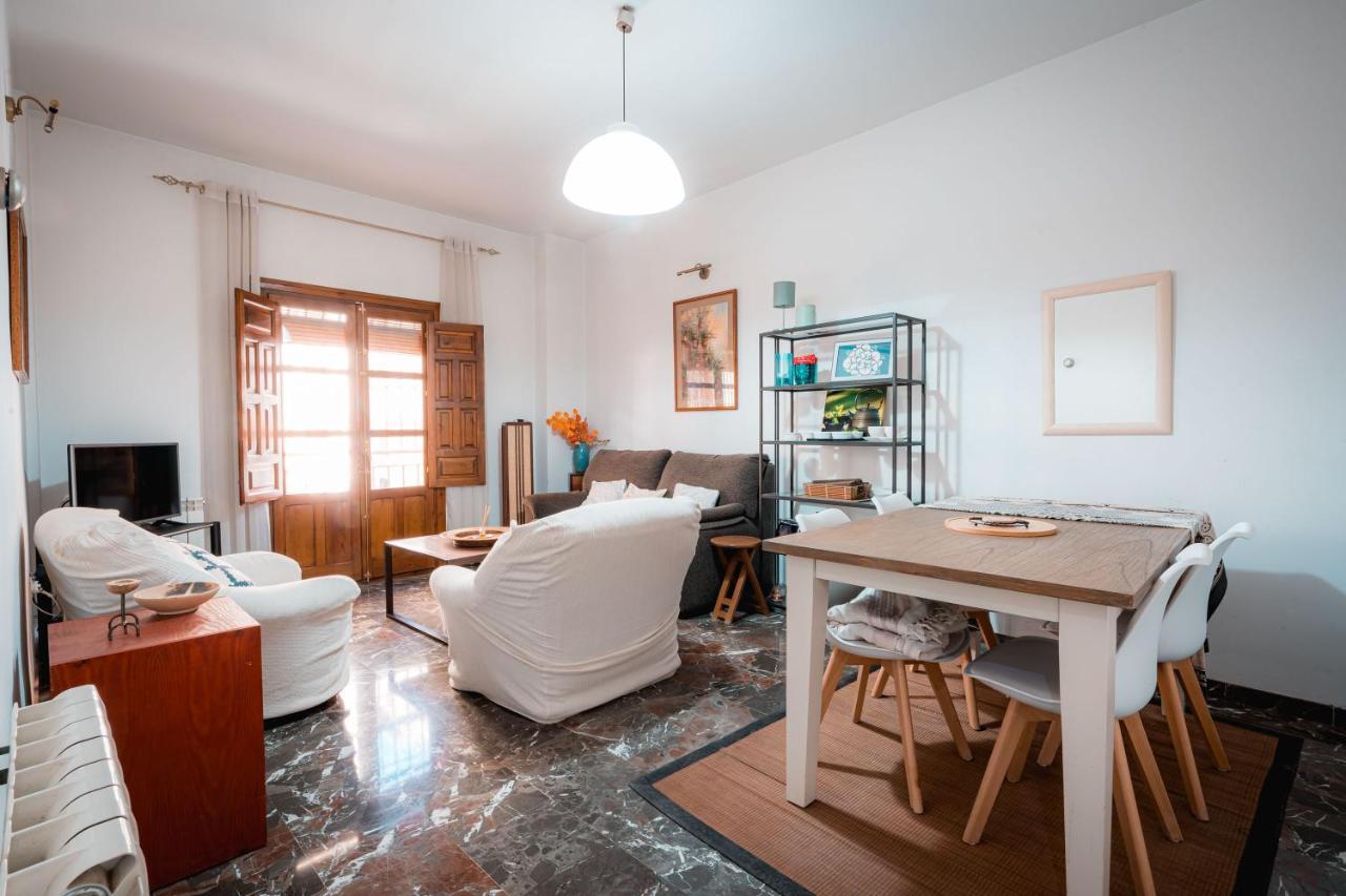 Qh Gran Via 01 Apartman Granada Kültér fotó