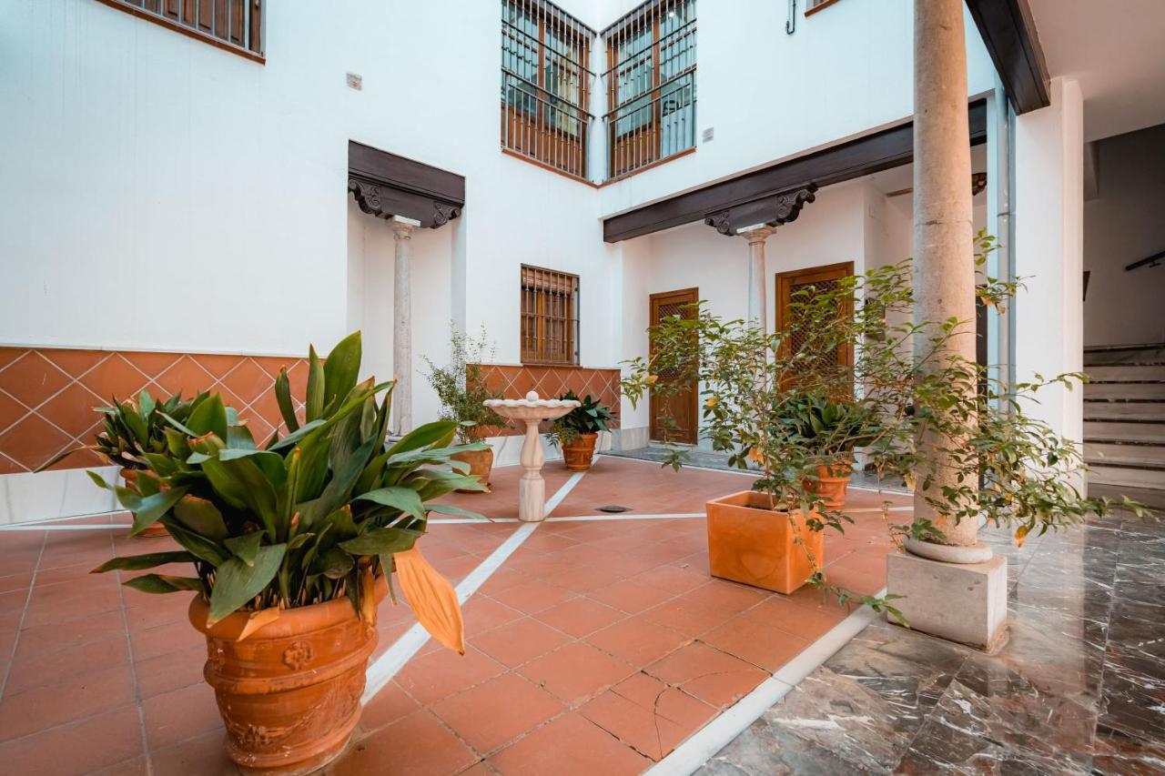 Qh Gran Via 01 Apartman Granada Kültér fotó